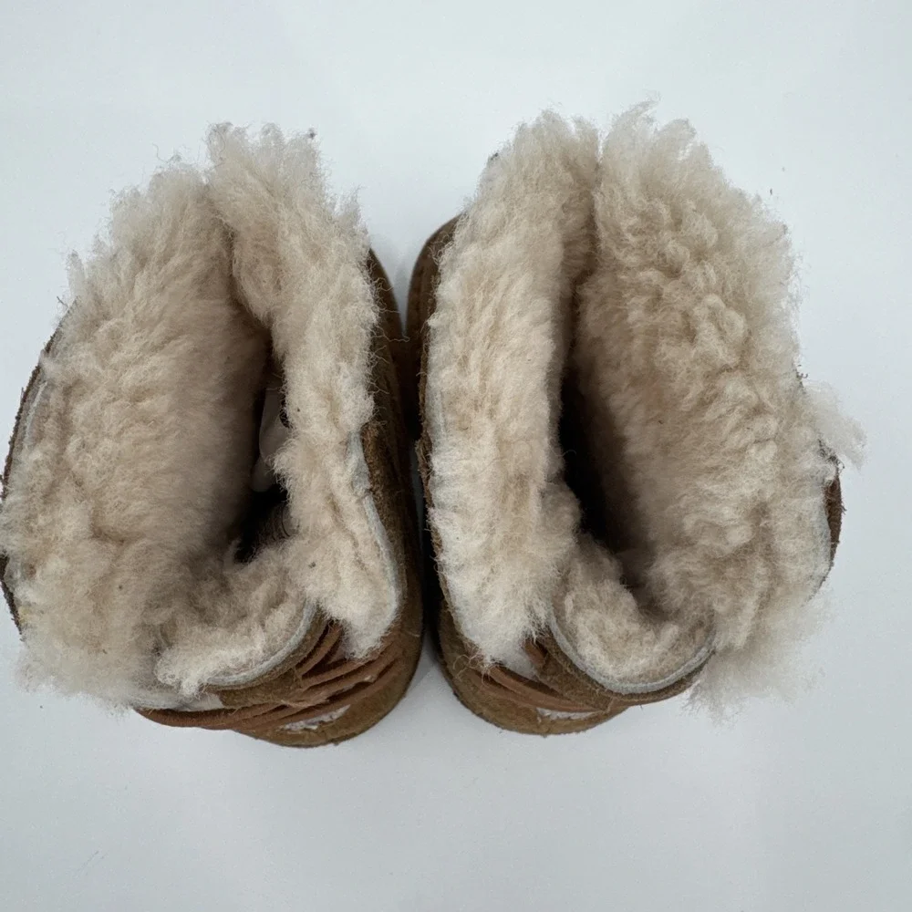 Ugg I‎ Boo Infant Shoe- Chestnut Shearling Lined Sz Medium Bootie 18-24 M